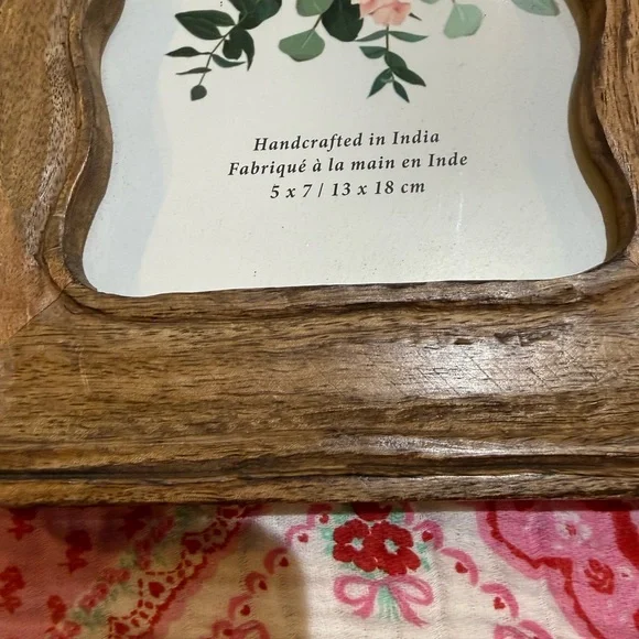 Handcrafted Wooden Photo Frame - Picture 2 of 4